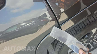 2023 Jeep Grand Cherokee Overland - miniatura 23