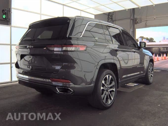 2023 Jeep Grand Cherokee Overland - miniatura 4