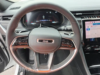 2023 Jeep Grand Cherokee Overland - miniatura 10