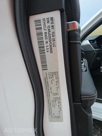 2023 Jeep Grand Cherokee Overland - miniatura 14