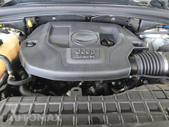 2023 Jeep Grand Cherokee Overland - miniatura 15