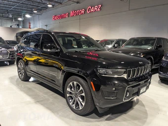 2023 Jeep Grand Cherokee Overland - miniatura 31