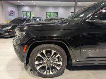 2023 Jeep Grand Cherokee Overland - miniatura 34