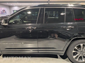 2023 Jeep Grand Cherokee Overland - miniatura 35