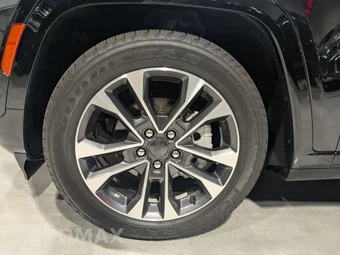 2023 Jeep Grand Cherokee Overland - miniatura 46