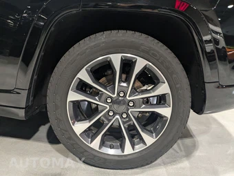 2023 Jeep Grand Cherokee Overland - miniatura 47