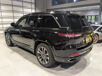 2023 Jeep Grand Cherokee Overland - miniatura 7