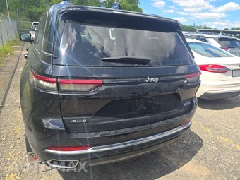 2023 Jeep Grand Cherokee Overland - miniatura 5