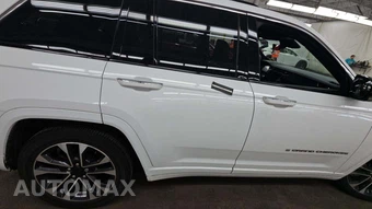 2023 Jeep Grand Cherokee Overland - miniatura 34