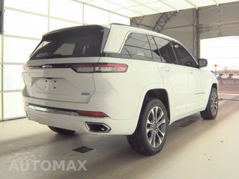 2023 Jeep Grand Cherokee Overland - miniatura 4