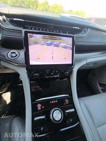 2023 Jeep Grand Cherokee Overland - miniatura 11