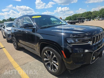 2023 Jeep Grand Cherokee Overland - miniatura 3