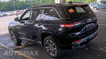 2023 Jeep Grand Cherokee Overland - miniatura 6