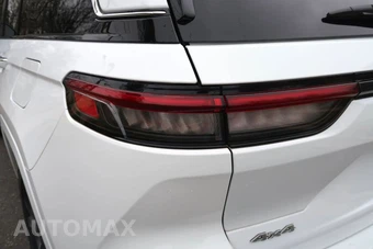 2023 Jeep Grand Cherokee Overland - miniatura 27