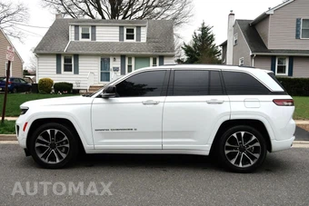 2023 Jeep Grand Cherokee Overland - miniatura 7