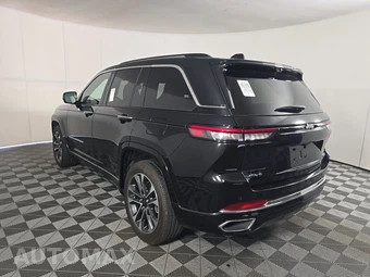2023 Jeep Grand Cherokee Overland - miniatura 6
