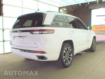 2023 Jeep Grand Cherokee Overland - miniatura 4