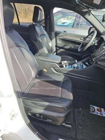 2023 Jeep Grand Cherokee Overland - miniatura 18