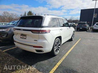 2023 Jeep Grand Cherokee Overland - miniatura 4