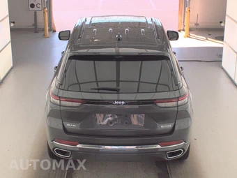 2023 Jeep Grand Cherokee Overland - miniatura 5