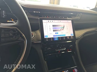 2023 Jeep Grand Cherokee Overland - miniatura 11