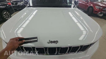 2023 Jeep Grand Cherokee Overland - miniatura 24