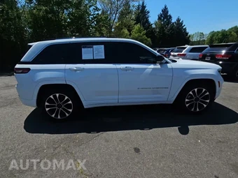 2023 Jeep Grand Cherokee Overland - miniatura 5