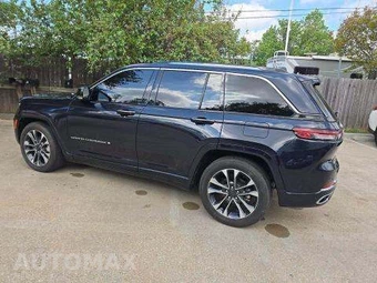 2023 Jeep Grand Cherokee Overland - miniatura 2