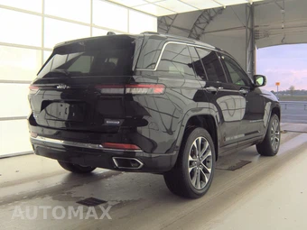 2023 Jeep Grand Cherokee Overland - miniatura 4