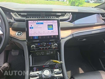 2023 Jeep Grand Cherokee Summit - miniatura 10