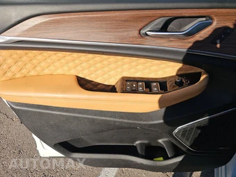 2023 Jeep Grand Cherokee Summit - miniatura 9