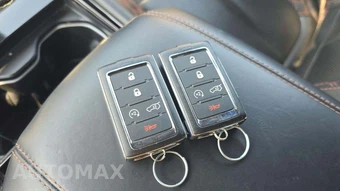2023 Jeep Grand Cherokee Summit - miniatura 18