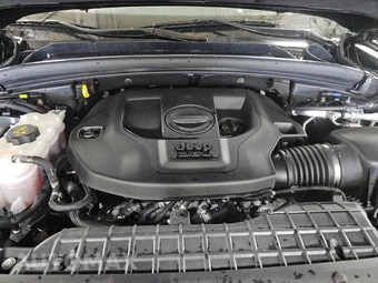 2023 Jeep Grand Cherokee Summit - miniatura 15