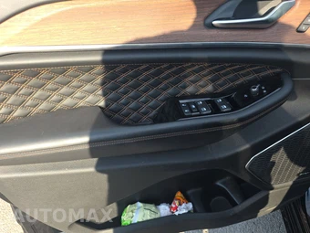 2023 Jeep Grand Cherokee Summit - miniatura 9