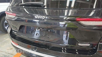 2023 Jeep Grand Cherokee Summit - miniatura 22