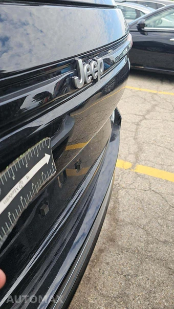 2023 Jeep Grand Cherokee Summit - miniatura 32