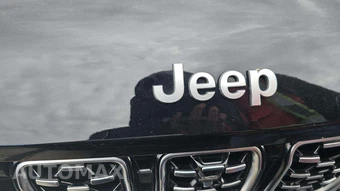 2023 Jeep Grand Cherokee Summit - miniatura 27