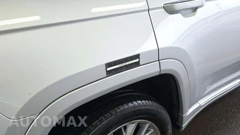 2023 Jeep Grand Cherokee Summit - miniatura 24