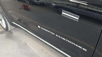 2023 Jeep Grand Cherokee Summit - miniatura 23