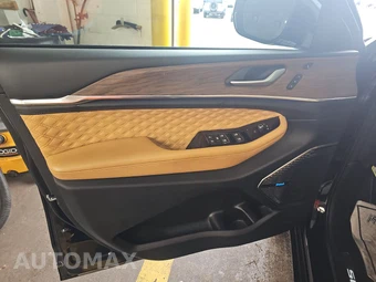 2023 Jeep Grand Cherokee Summit - miniatura 9
