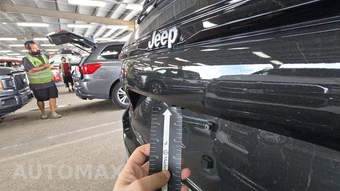 2023 Jeep Grand Cherokee Summit - miniatura 20