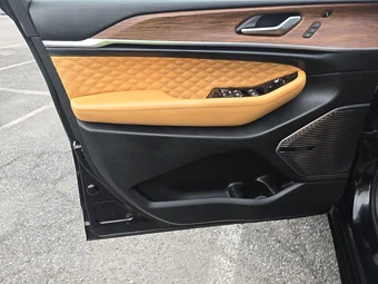 2023 Jeep Grand Cherokee Summit - miniatura 9