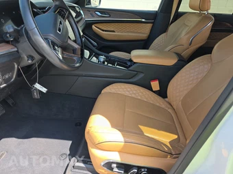 2023 Jeep Grand Cherokee Summit - miniatura 12