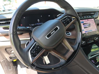 2023 Jeep Grand Cherokee Summit - miniatura 15