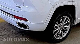 2023 Jeep Grand Cherokee Summit - miniatura 9