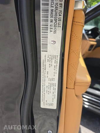2023 Jeep Grand Cherokee Summit Reserve - miniatura 14