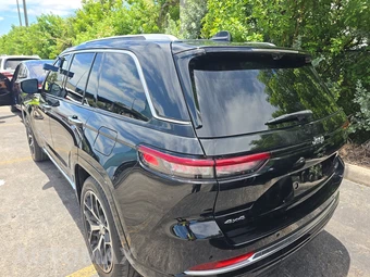 2023 Jeep Grand Cherokee Summit Reserve - miniatura 6