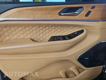 2023 Jeep Grand Cherokee Summit Reserve - miniatura 9