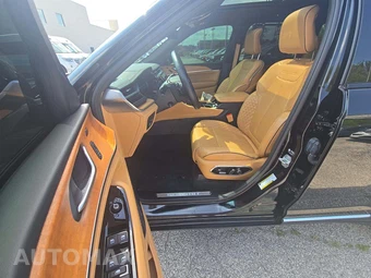 2023 Jeep Grand Cherokee Summit Reserve - miniatura 3