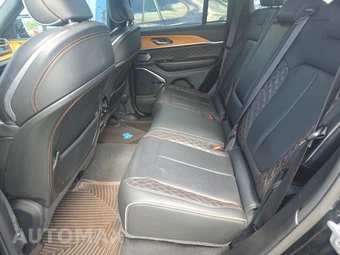 2023 Jeep Grand Cherokee Summit Reserve - miniatura 13